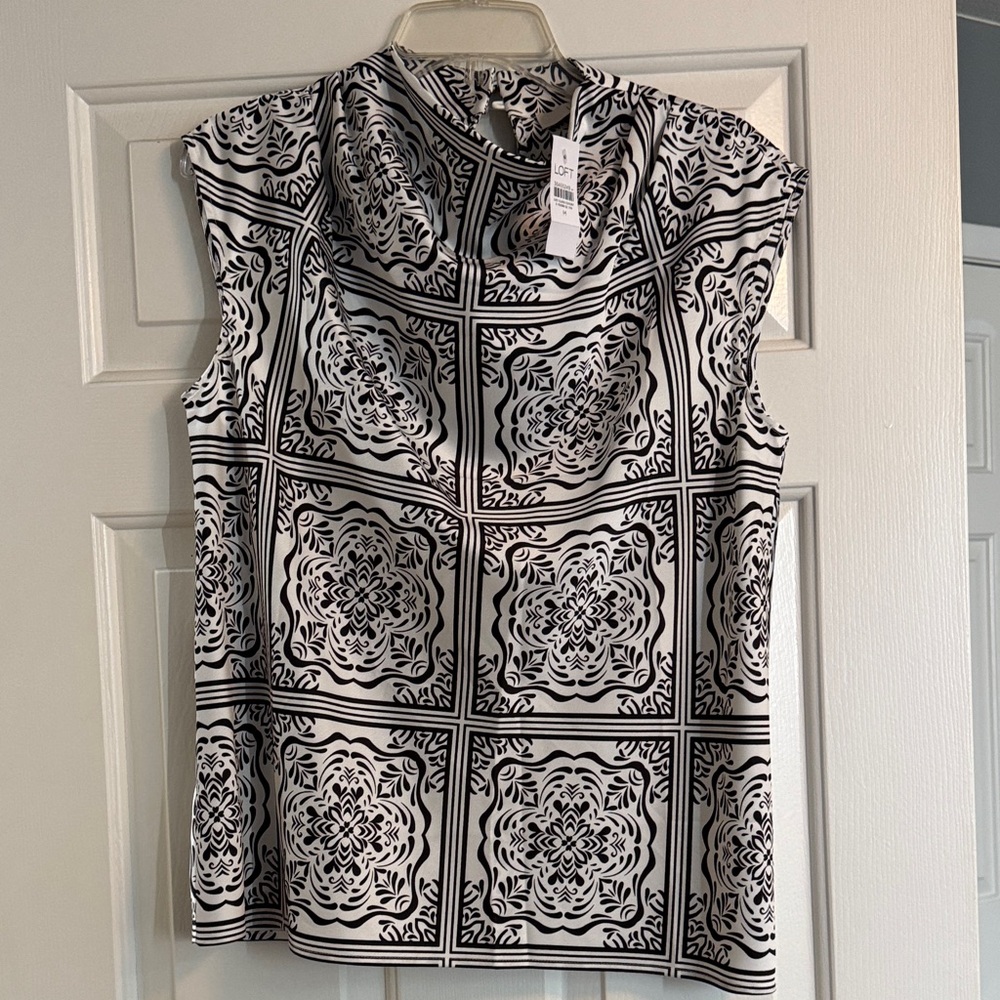 Black and White mock neck sleeveless blouse Loft NWT